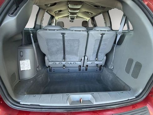 Used 2005 Chrysler Town & Country Touring w/ Luxury Group image 6