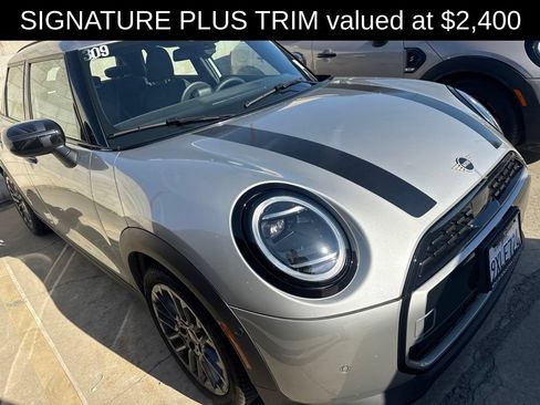 Used 2026 MINI Cooper 4-Door Hardtop FWD image 2