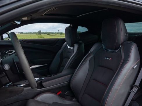 Used 2022 Chevrolet Camaro ZL1 RWD image 14