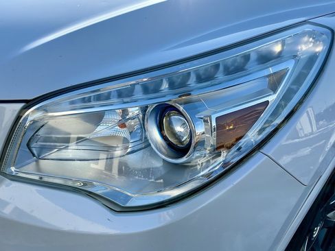 Used 2017 Buick Enclave Premium w/ Experience Buick Package image 6