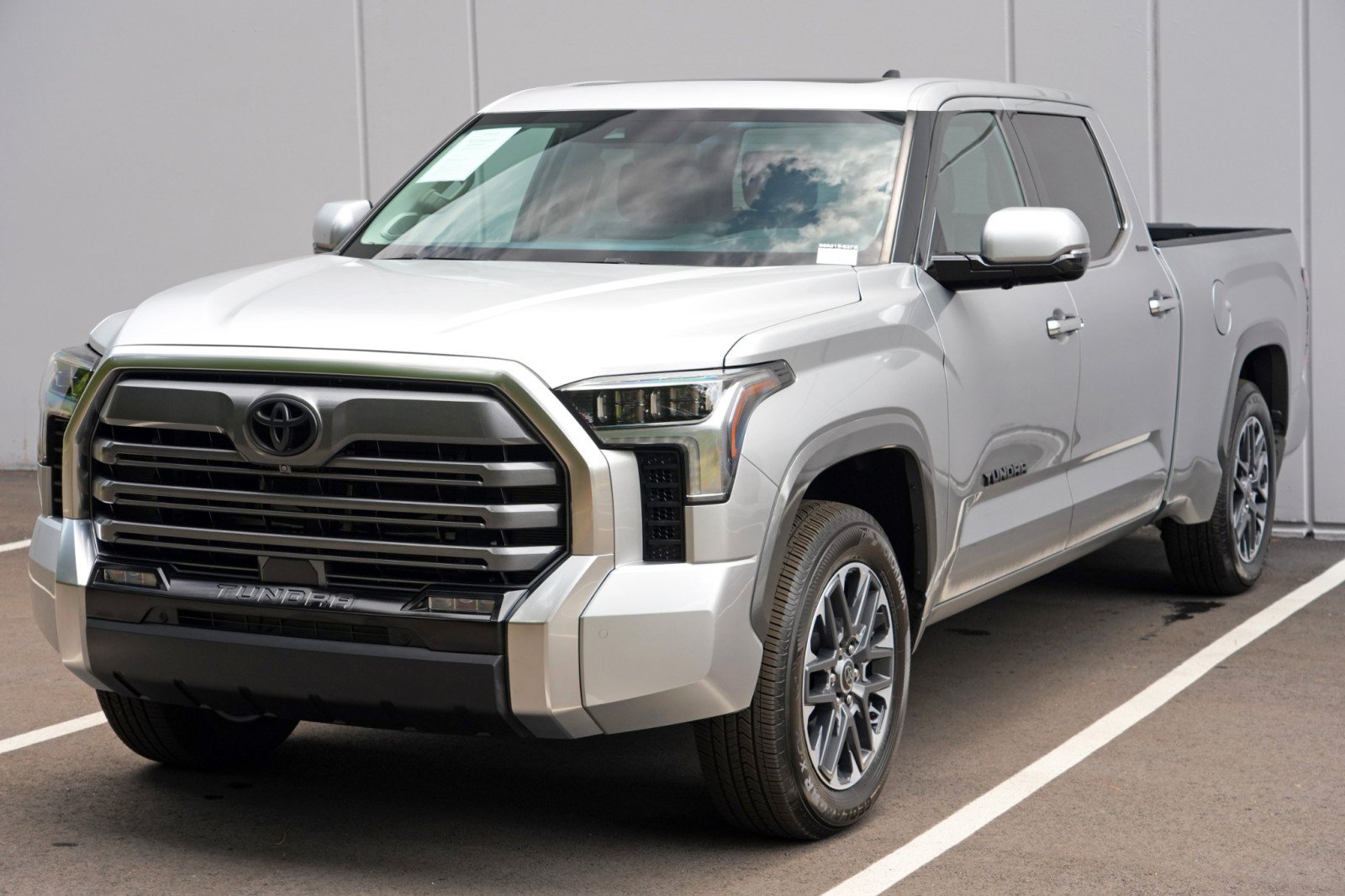 Used 2022 Toyota Tundra Limited AWD/4WD image 51