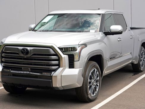 Used 2022 Toyota Tundra Limited AWD/4WD image 51