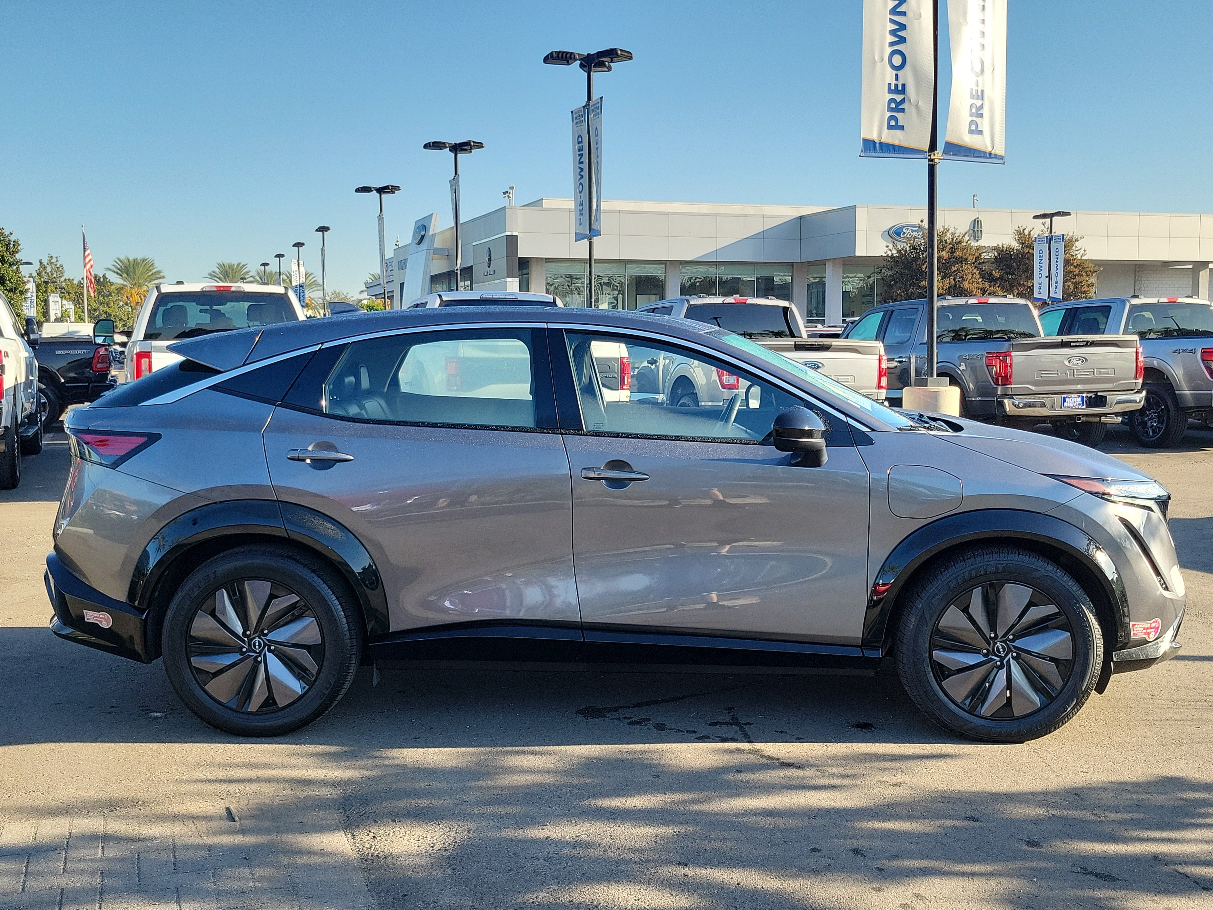 Used 2024 Nissan Ariya FWD image 5