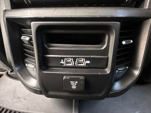 Used 2019 RAM 1500 Laramie AWD/4WD image 36