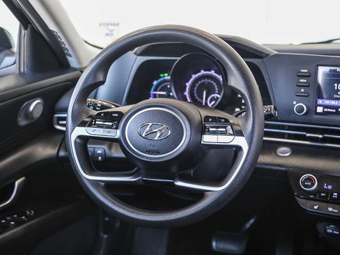 Used 2023 Hyundai Elantra Blue FWD image 18