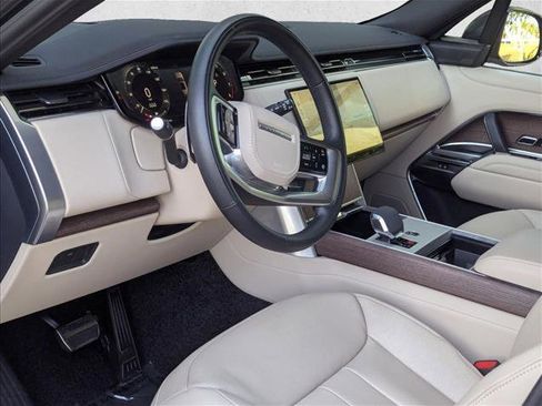 Certified 2024 Land Rover Range Rover SE AWD/4WD image 10