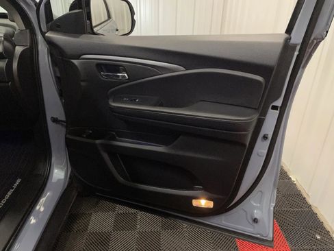 Used 2023 Honda Ridgeline RTL-E image 43