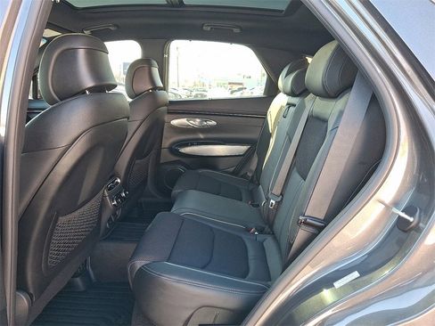 Used 2023 Genesis GV70 2.5T w/ Sport Prestige Package image 11