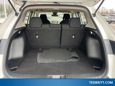 Used 2023 Honda HR-V LX image 11