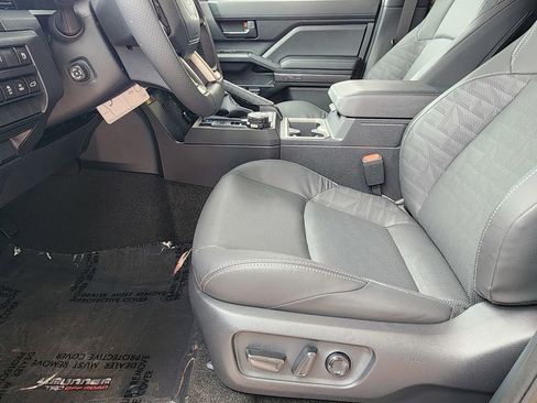New 2026 Toyota 4Runner TRD Off-Road Premium AWD/4WD image 12