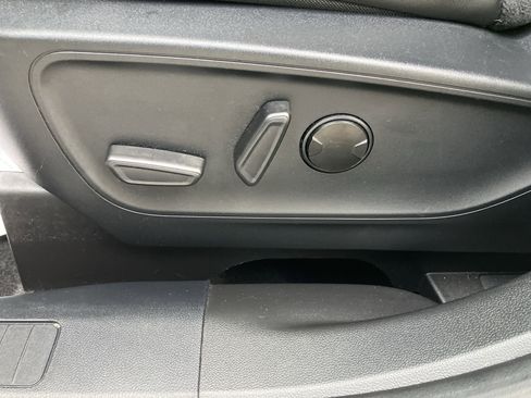 Used 2024 Ford Escape ST-Line w/ Tech Pack #1 AWD/4WD image 19