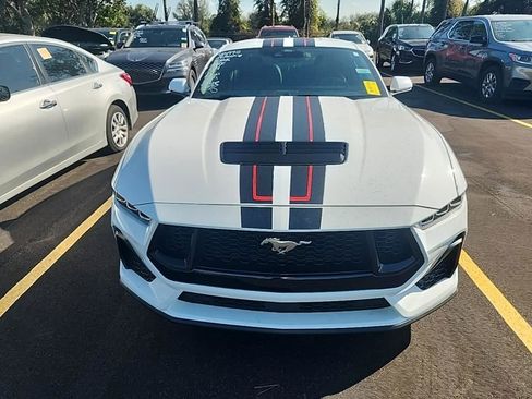 Used 2024 Ford Mustang GT Premium image 2