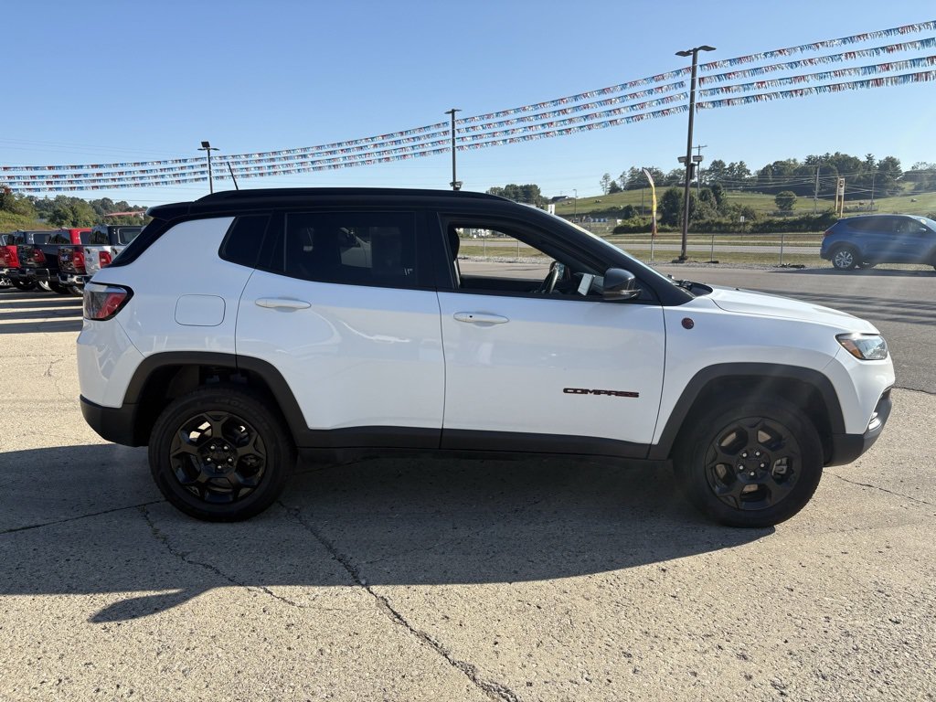 Used 2023 Jeep Compass Trailhawk AWD/4WD image 6