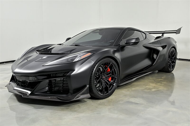 Used 2026 Chevrolet Corvette ZR1 w/ ZR1 Carbon Fiber Aero Package RWD image 5