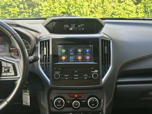 Used 2023 Subaru Crosstrek 2.0i Premium AWD/4WD image 9