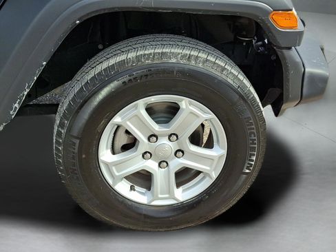 Certified 2022 Jeep Wrangler Unlimited Sport w/ Sun And Sound Package image 8