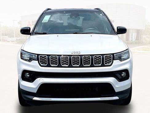 Used 2025 Jeep Compass Limited AWD/4WD image 2