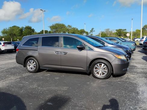 Used 2016 Honda Odyssey EX-L image 2