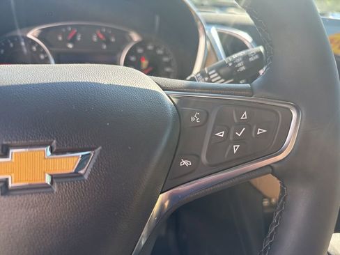 Used 2024 Chevrolet Equinox Premier AWD/4WD image 12