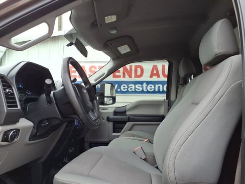 Used 2017 Ford F250 XL w/ Power Equipment Group image 6