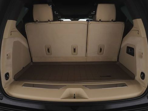 Used 2021 Cadillac Escalade Premium Luxury w/ Driver Assist Tech Package AWD/4WD image 34