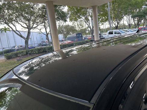 Used 2018 Dodge Durango R/T w/ Blacktop Package image 21