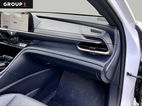 Certified 2025 Toyota Crown Signia w/ Advanced Technology Package AWD/4WD image 19