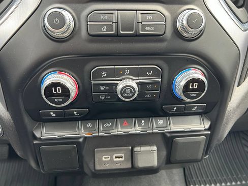 Used 2020 GMC Sierra 1500 SLE w/ SLE Value Package RWD image 33
