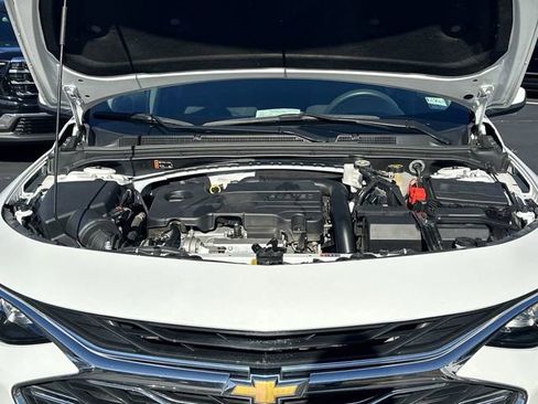 Used 2024 Chevrolet Malibu LT FWD image 28