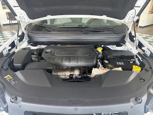 Used 2021 Jeep Cherokee Latitude Plus image 16