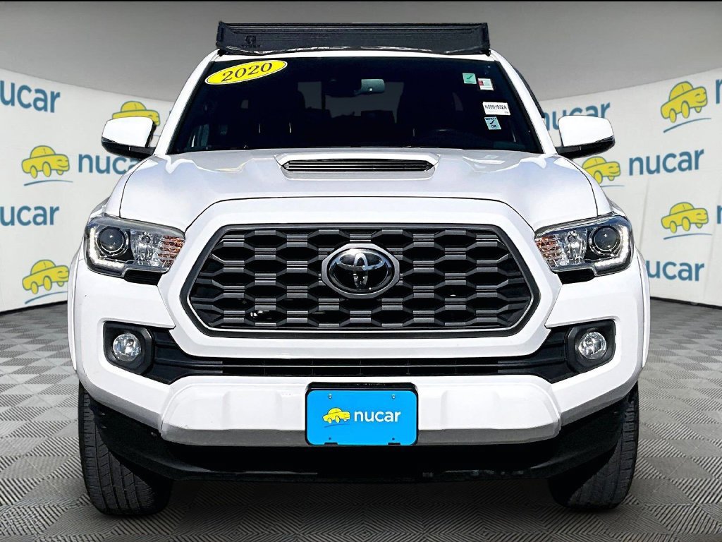 Used 2020 Toyota Tacoma TRD Sport AWD/4WD image 2