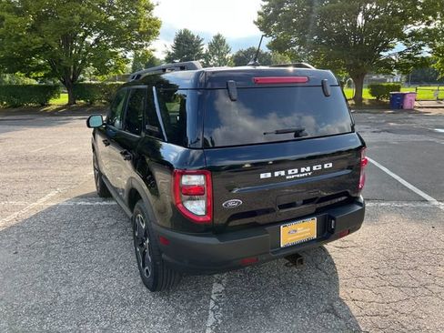 Used 2023 Ford Bronco Sport Outer Banks w/ Tech Package AWD/4WD image 8