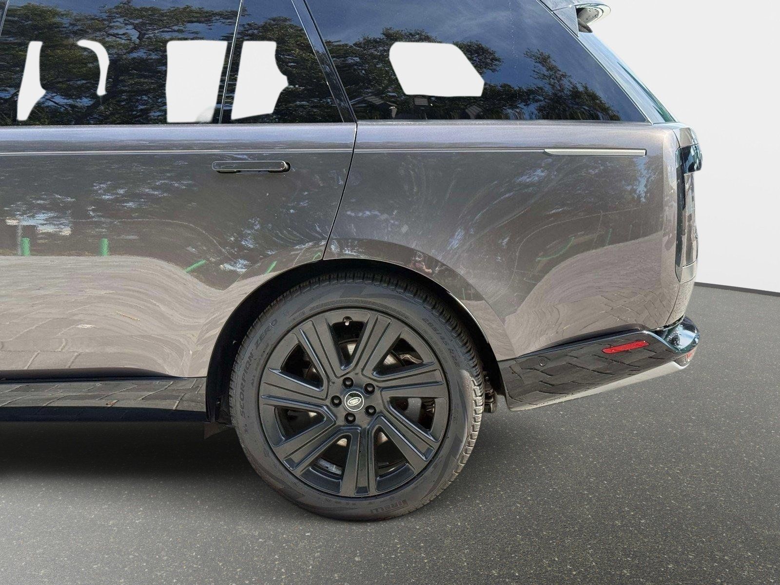 Used 2022 Land Rover Range Rover Long Wheelbase SE AWD/4WD image 15