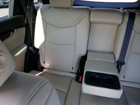 Used 2019 Cadillac XT5 Luxury image 10