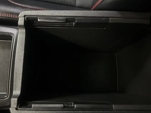 Used 2015 Toyota Camry SE FWD image 15