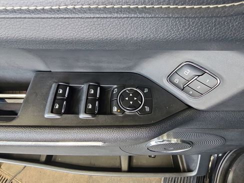 Used 2022 Ford Expedition XLT RWD image 28