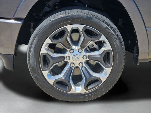 Used 2023 RAM 1500 Limited w/ Body Color Bumper Group AWD/4WD image 31