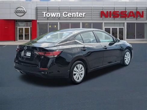 Certified 2025 Nissan Sentra S FWD image 7