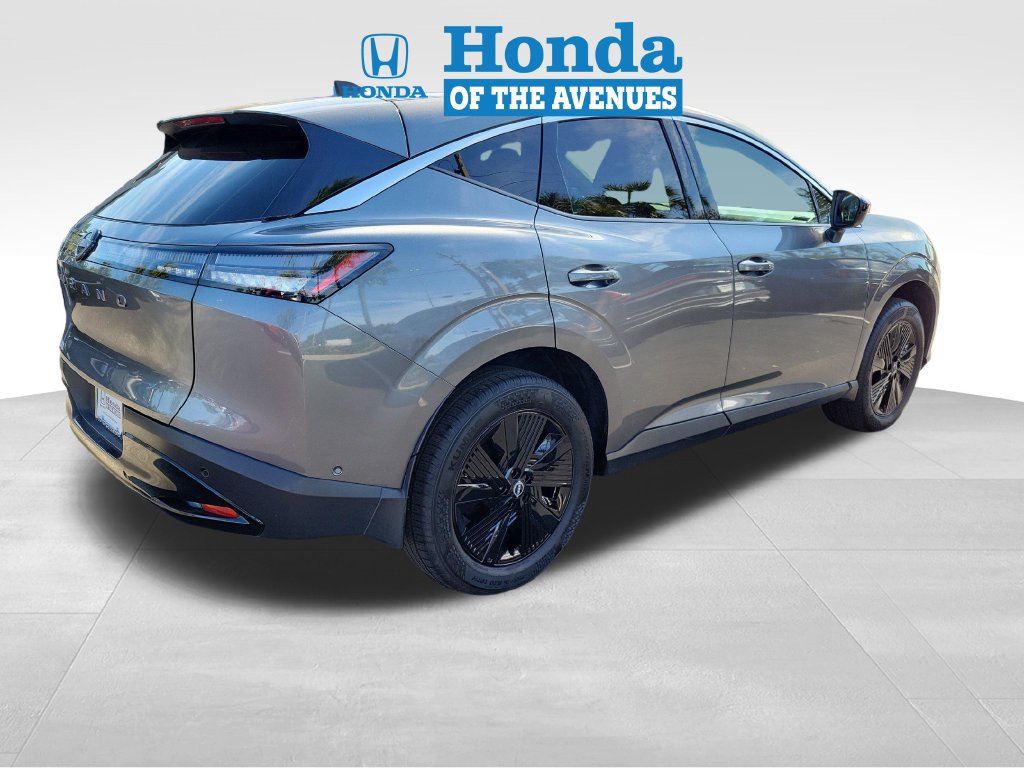 Used 2025 Nissan Murano SV FWD image 4