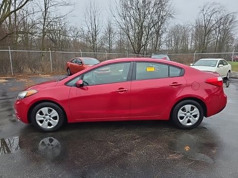 Used 2016 Kia Forte LX w/ LX Popular Package image 4