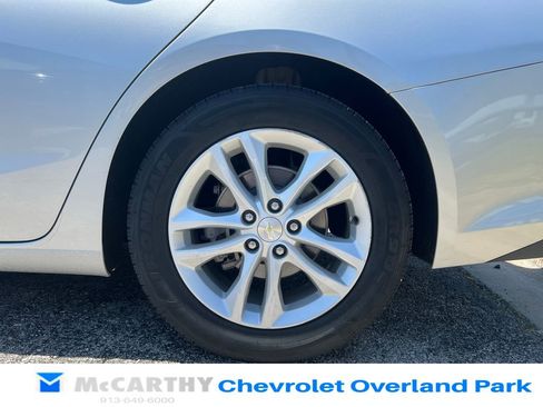Used 2018 Chevrolet Malibu LT FWD image 9