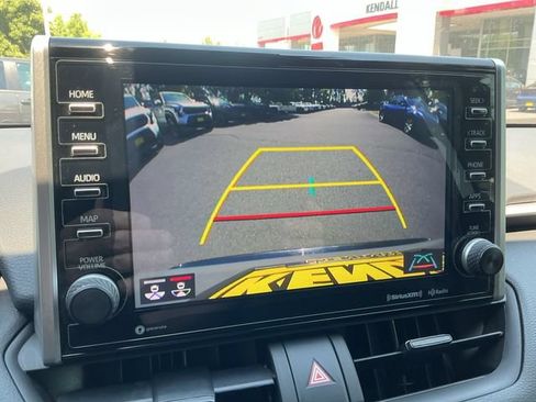 Used 2022 Toyota RAV4 SE w/ Convenience Package AWD/4WD image 16