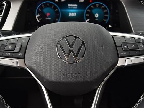 New 2026 Volkswagen Atlas Cross Sport SE image 18