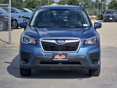 Used 2020 Subaru Forester Premium AWD/4WD image 9