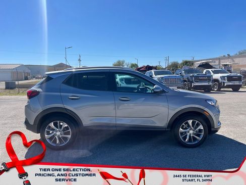 Used 2023 Buick Encore GX Essence w/ Experience Buick Package image 8