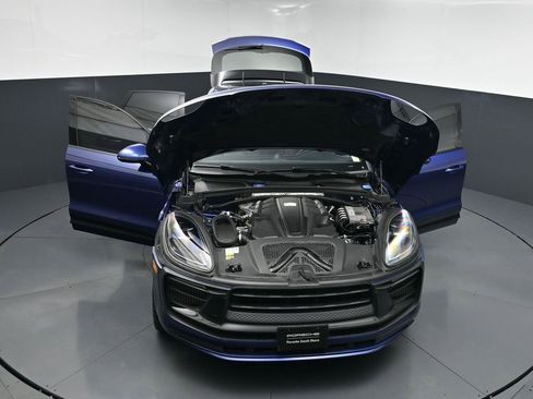 Used 2022 Porsche Macan GTS AWD/4WD image 31