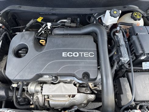 Used 2020 Chevrolet Equinox LT AWD/4WD image 32