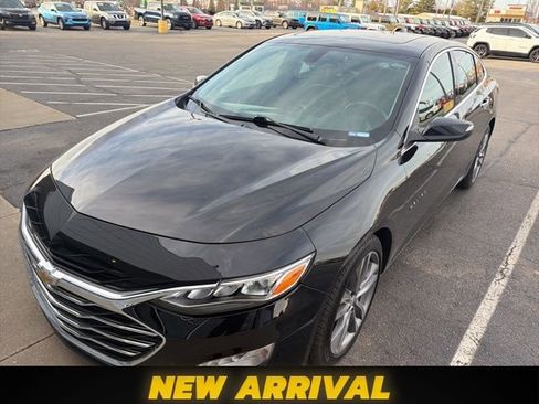 Used 2022 Chevrolet Malibu Premier image 1