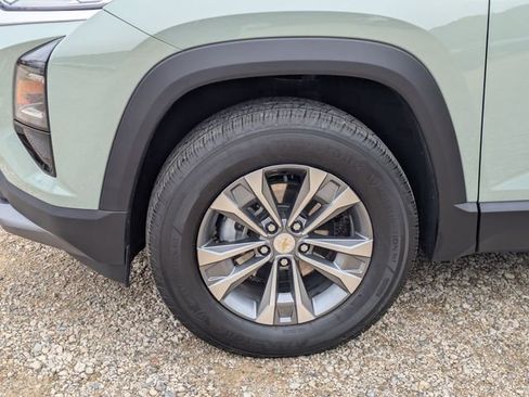 New 2026 Chevrolet Equinox LT image 7