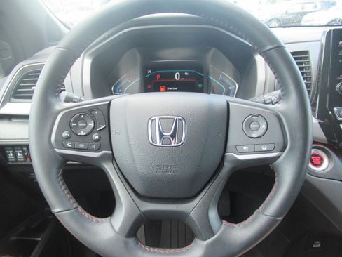 Used 2024 Honda Odyssey Sport image 23